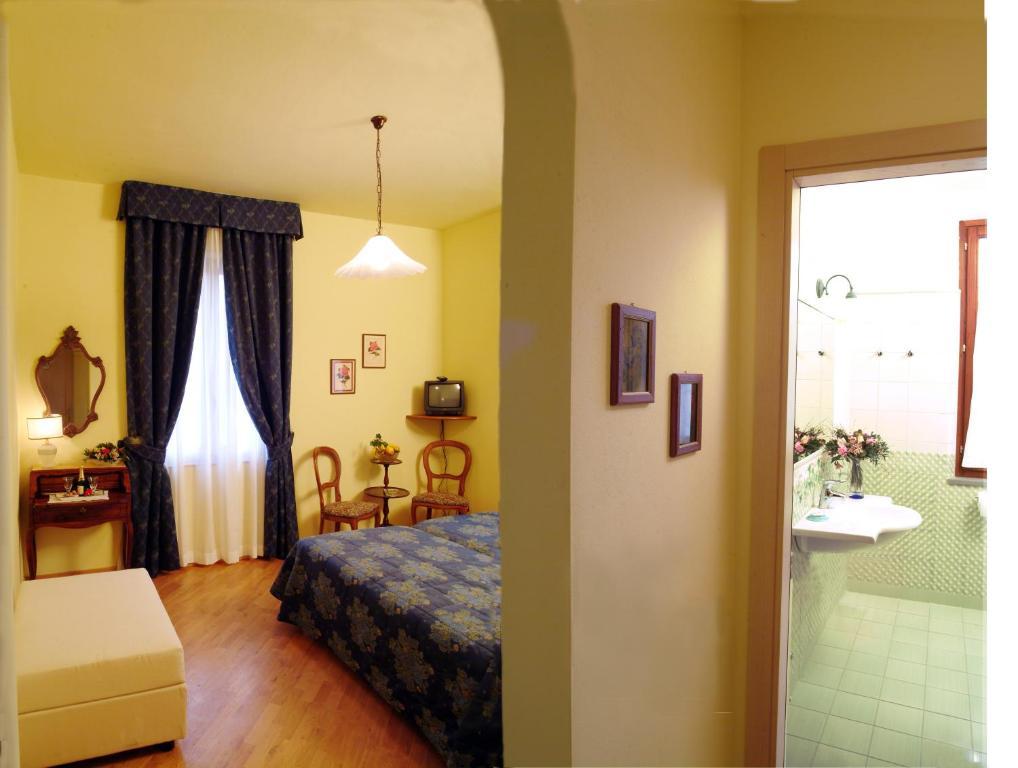 Hotel Ristorante Piccolo Chianti Siena Room photo