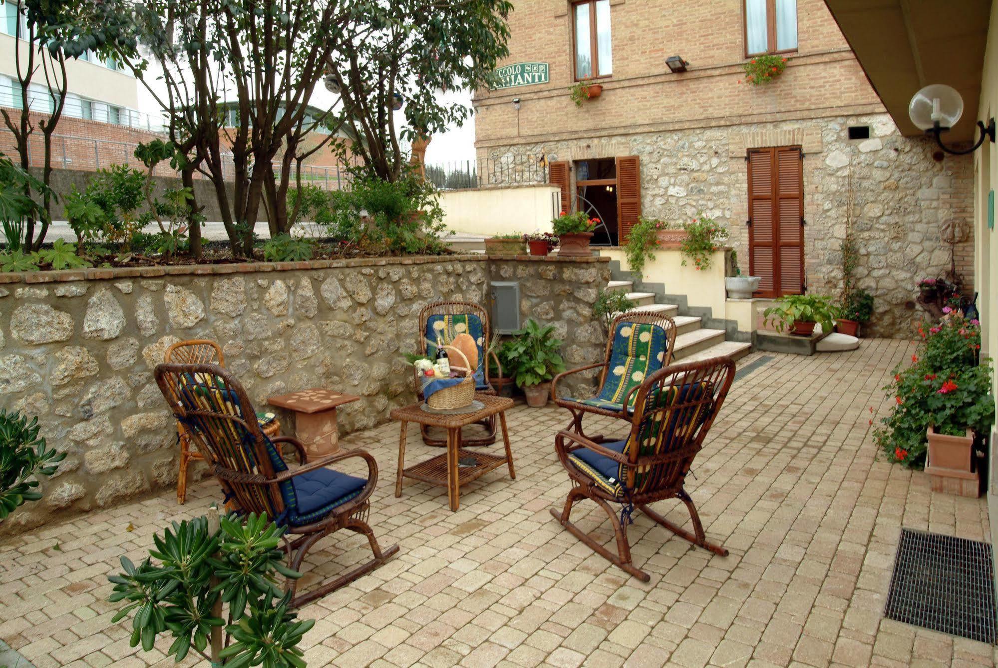 Hotel Ristorante Piccolo Chianti Siena Exterior photo