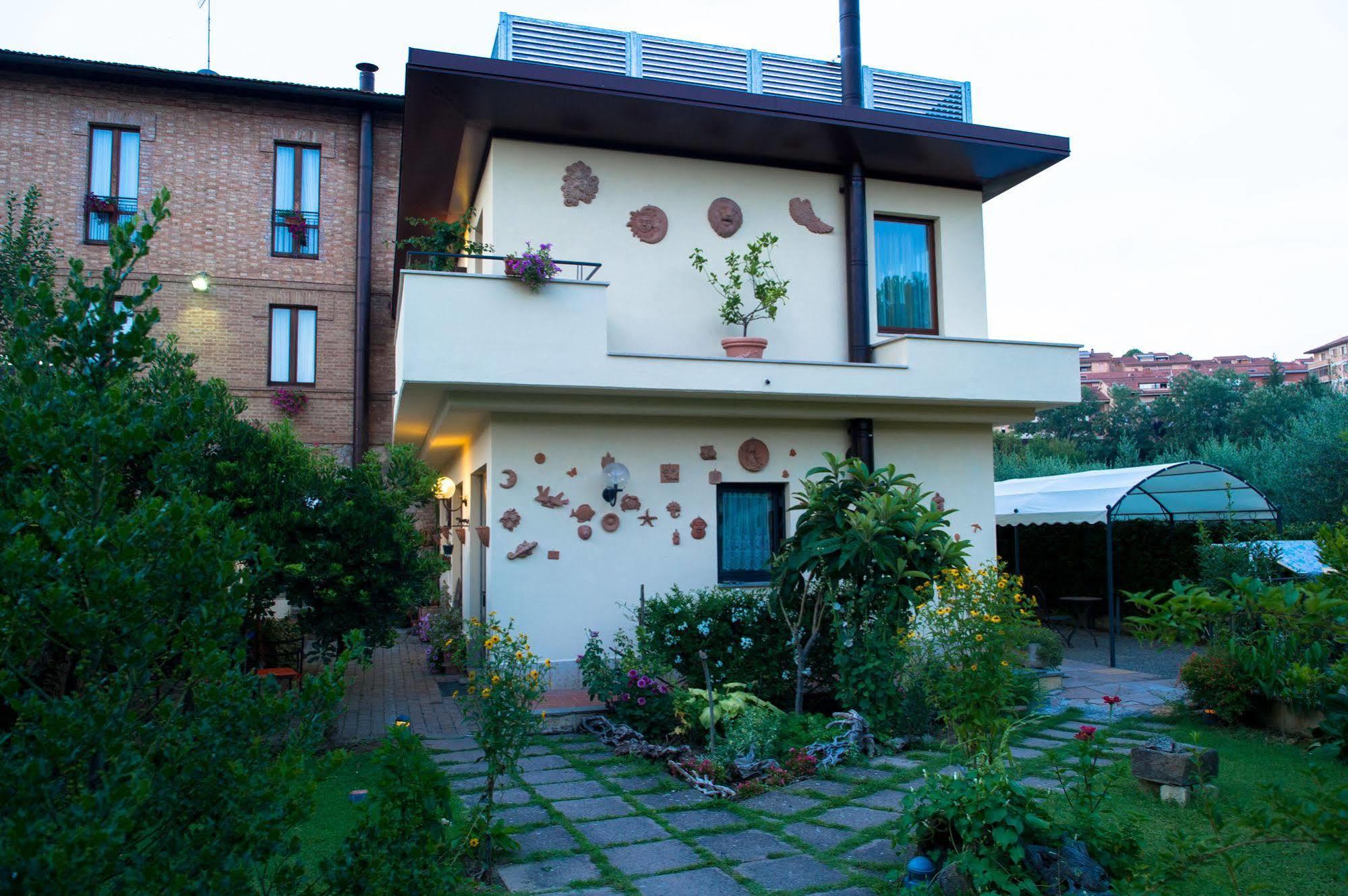 Hotel Ristorante Piccolo Chianti Siena Exterior photo