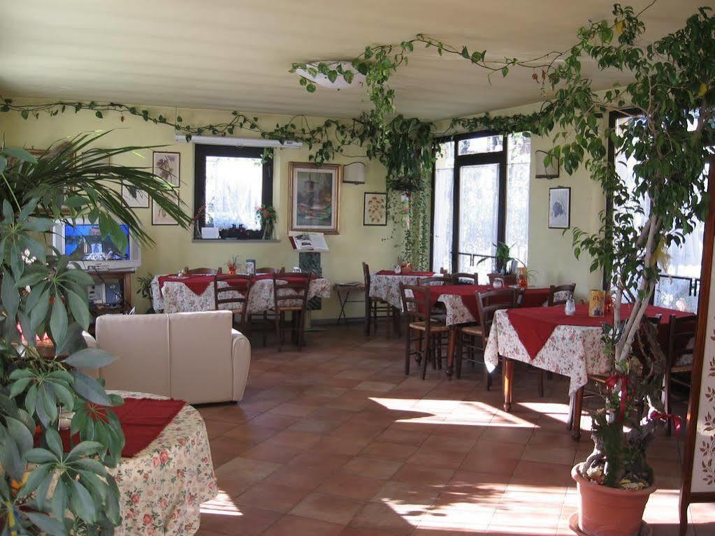 Hotel Ristorante Piccolo Chianti Siena Exterior photo