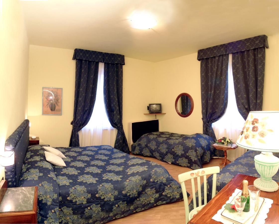 Hotel Ristorante Piccolo Chianti Siena Room photo